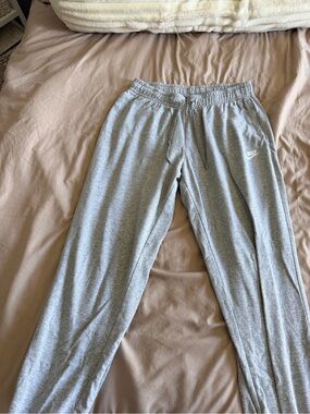 Nike Women’s Gray Sweatpants - Lightweight Athletic Bottoms